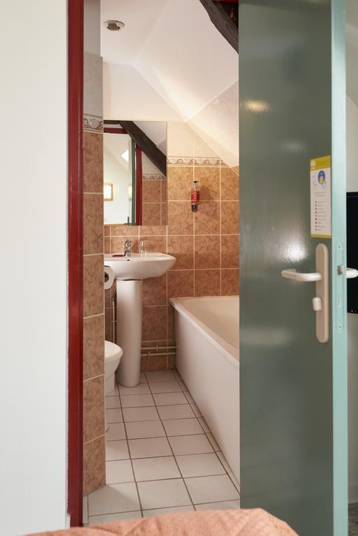 Chambres D'Hotes Du Colvert Forges-les-Eaux Esterno foto