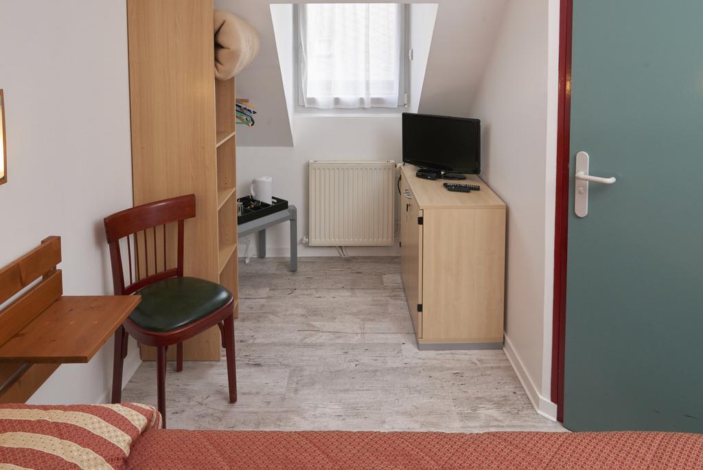 Chambres D'Hotes Du Colvert Forges-les-Eaux Esterno foto