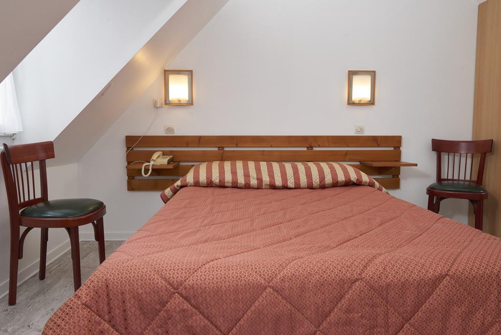Chambres D'Hotes Du Colvert Forges-les-Eaux Esterno foto